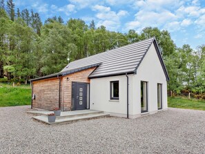 Exterior - 2 Bed in Beauly (oc-95056) (Kiltarlity)
