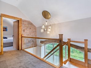 Interior - 4 Bed in Stoke-on-trent (oc-95163) (Longsdon)