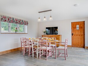 Dining - 4 Bed in Stoke-on-trent (oc-95163) (Longsdon)