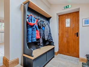 Interior - 4 Bed in Stoke-on-trent (oc-95163) (Longsdon)