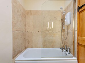 Bathroom - 1 Bed in Launceston (oc-95237) (Saint Giles on the Heath)