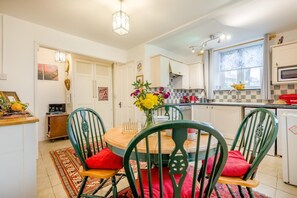 Dining - 1 Bed in Bodmin (oc-95362) (Blisland)