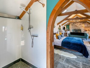 Bathroom - 1 Bed in Penzance (oc-92234) (Lamorna)
