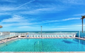 Pool - Beachfront Fun for Everyone/Tiki Bar, Heated Pool, Hot Spot,Sauna (Daytona Beach)