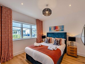 Room - 4 Bed in Bideford (oc-95384) (Westward Ho!)