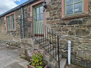 Exterior detail - 2 Bed in Biggar (oc-95516) (Biggar)