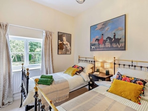 Travel cot, free WiFi, bed sheets - 2 Bed in Hemel Hempstead (oc-95536) (Great Gaddesden)