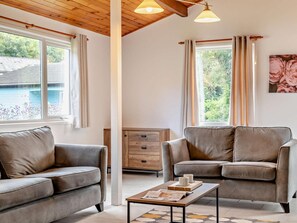 Living area - 2 Bed in Saltash (oc-95643) (Notter)