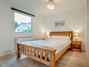 Room - 3 Bed in Saltash (oc-30040) (Notter)