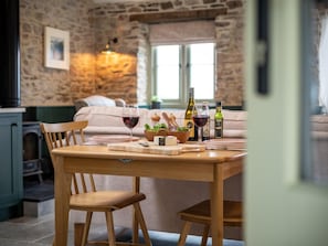 Interior - 1 Bed in Ilfracombe (oc-75476) (Combe Martin)