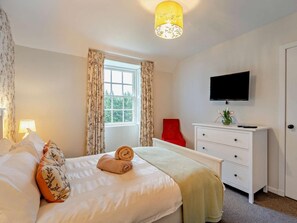 Travel cot, free WiFi, bed sheets - 4 Bed in Hawick (oc-95765) (Teviotdale)
