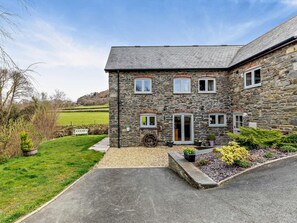 Exterior - 2 Bed in Llanidloes (oc-95815) (Llanidloes Without)