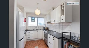 Private kitchen - Two bedroom  in Australia, Henley Beach South (Henley Beach South)