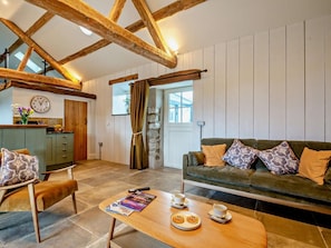 TV, fireplace - 2 Bed in Denbigh (oc-95843) (Llannefydd)