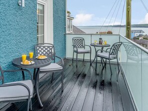 Outdoor dining - 3 Bed in New Quay (oc-83998) (New Quay)