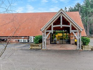Exterior - 2 Bed in King's Lynn (oc-96050) (Middleton)