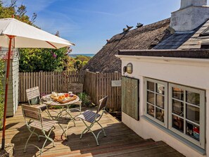 Outdoor dining - 2 Bed in Kingsbridge (oc-56702) (Hallsands)