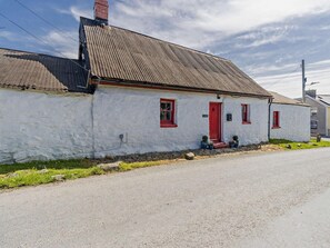 Exterior - 2 Bed in Llanon (oc-96072) (Pennant)