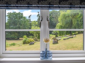 Interior - 2 Bed in Fordingbridge (oc-96125) (Godshill)