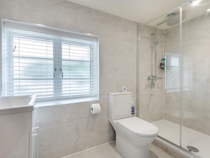 Towels - 3 Bed in Fordingbridge (oc-96126) (Godshill)