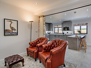 TV, fireplace - 3 Bed in Anstruther (oc-96111) (Pittenweem)