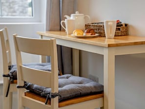 Interior - 3 Bed in Brecon (oc-96240) (Cradoc)