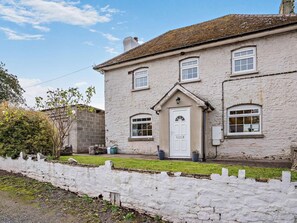 Exterior - 3 Bed in Brecon (oc-96240) (Cradoc)