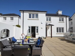 Outdoor dining - 3 Bed in Totnes (oc-86291) (Stoke Gabriel)