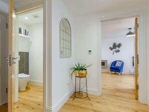 Bathroom - 3 Bed in Totnes (oc-86291) (Stoke Gabriel)