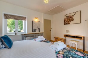 3 Schlafzimmer, Reisekinderbett, kostenloses WLAN, Bettwäsche