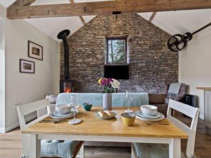 Dining - 1 Bed in Brecon (oc-96359) (Cantref)
