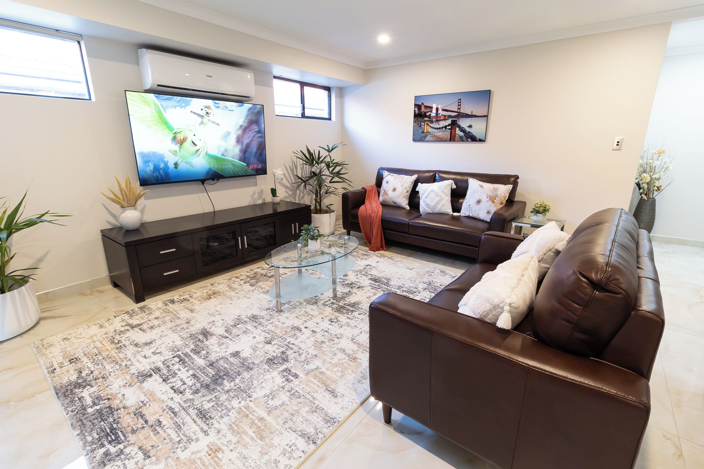 Smart TV, books