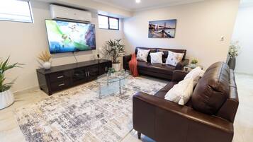 Smart TV, books