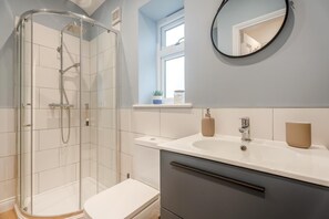Bathroom - 4 Bed in Whitby (oc-96392) (Whitby)