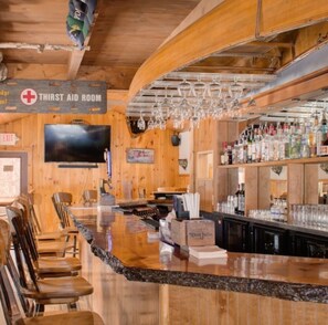 Bar (in der Unterkunft)