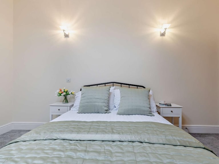 2 Bed In Tenby (Oc-96472) - Tenby