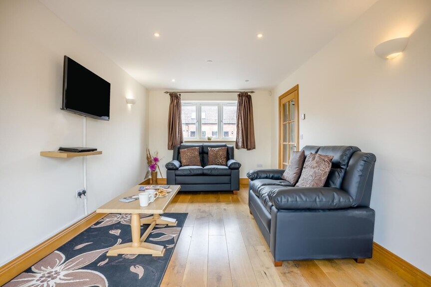 2 Bed In Bridport (Oc-ambco) - Dorset
