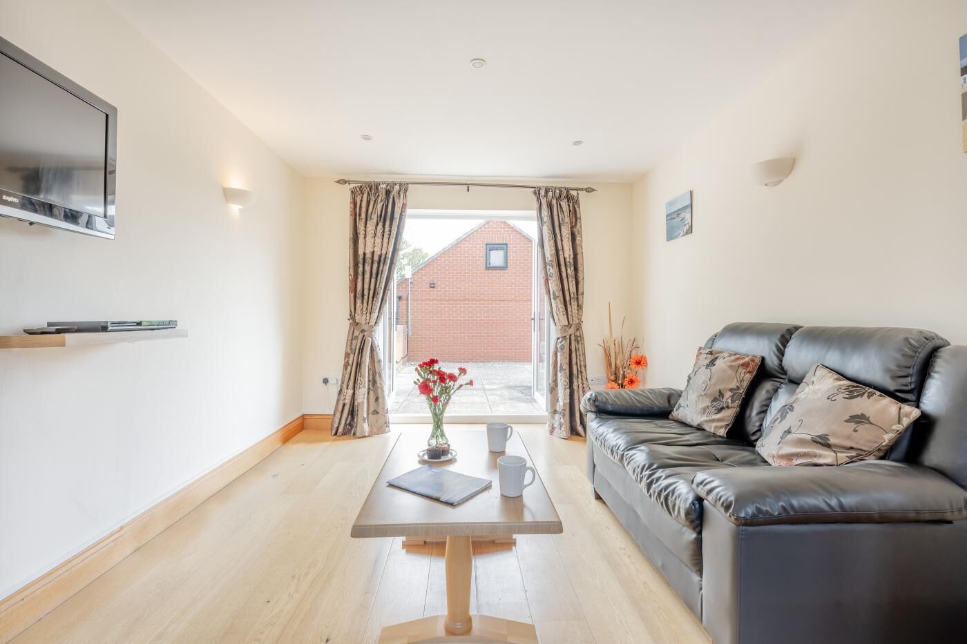 2 Bed In Bridport (Oc-jurat) - Charmouth