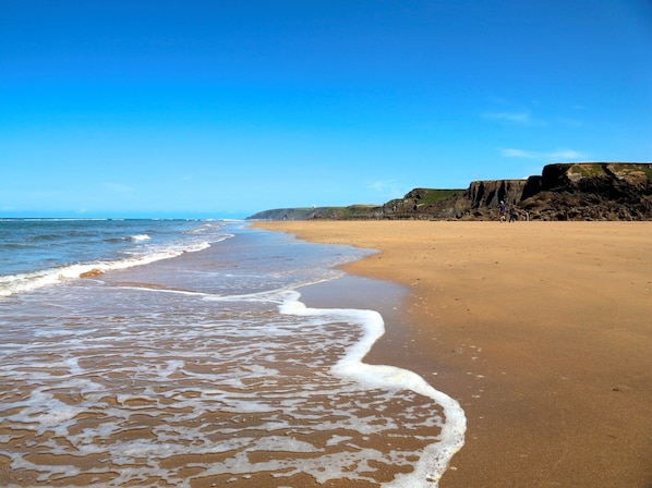 Beach - 2 Bed in Widemouth Bay  (4727) (Poundstock)