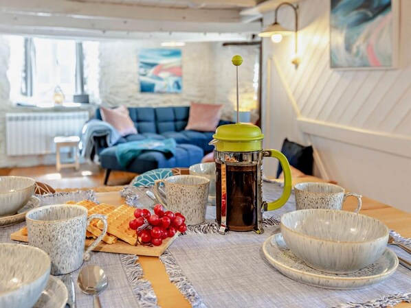 Living area - 2 Bed in Kingsbridge (oc-94125) (Malborough)