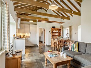 Living area - 2 Bed in Bude (oc-04727) (Poundstock)