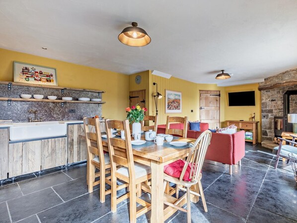 Dining - 3 Bed in Bakewell (oc-96490) (Ashford in the Water)