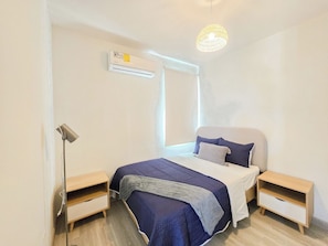 Iron/ironing board, WiFi, bed sheets - The Nautique - Loft front beach (Arraiján)