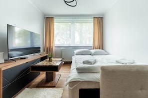 Iron/ironing board, WiFi, bed sheets - Przymorze Serenity Apartment (Gdańsk)
