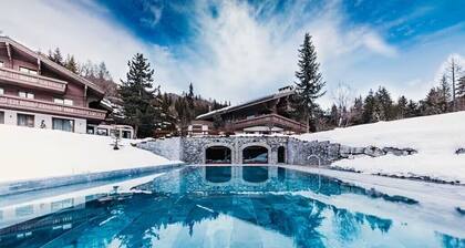 Spacious 9-bedroom chalet in beautiful Lens