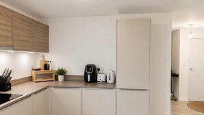 Refrigerador, microondas, horno y tostadora 