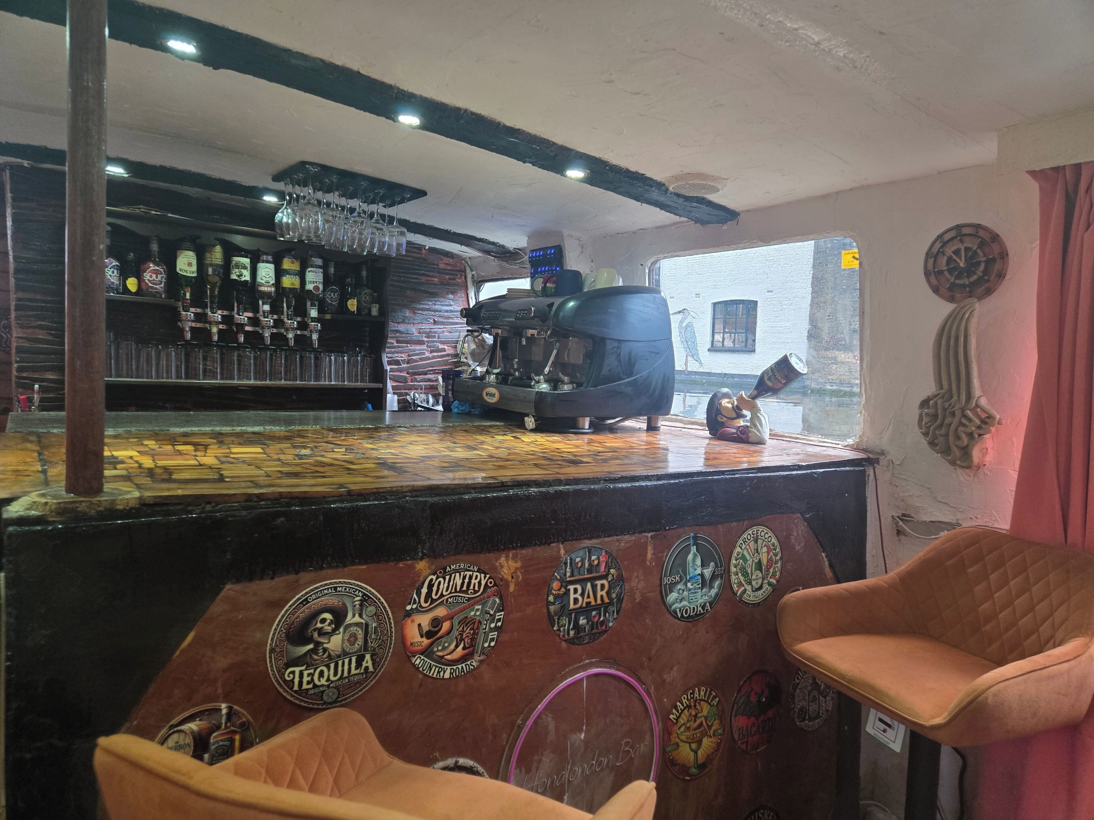 Bar (ter plaatse)