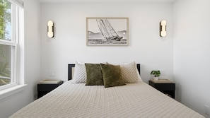 1 bedroom, iron/ironing board, WiFi, bed sheets - Spoonbill Cottage - New & Modern In Perfect Location w/ Waterfront Deck (St. Augustine)