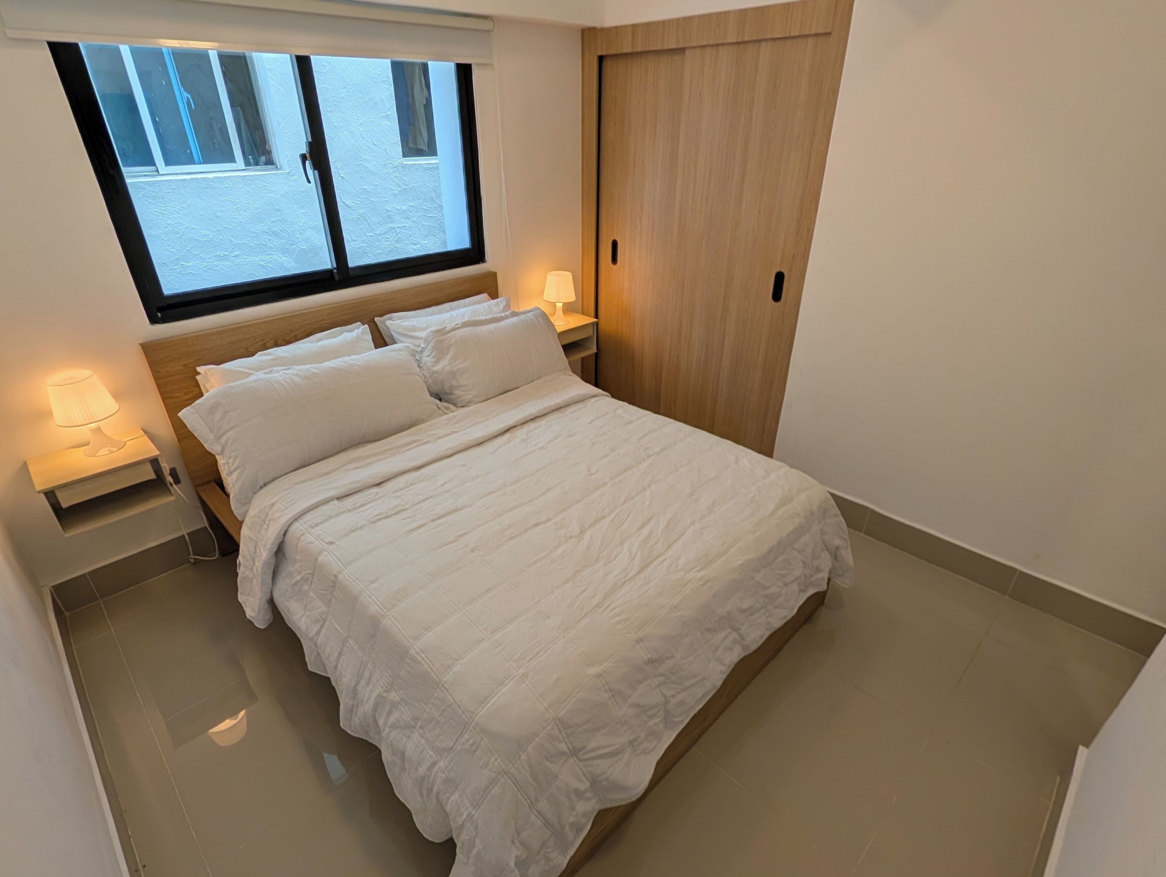 2 quartos, ferros/tábuas de passar roupa, Wi-Fi, roupa de cama