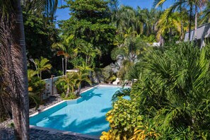 Pool - Walk to Cabarete Beach. Spacious 3BR/3BA ProCab Townhouse. Electricity included. (Cabarete)